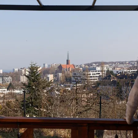 W Zabytkowej Kamienicy 아파트